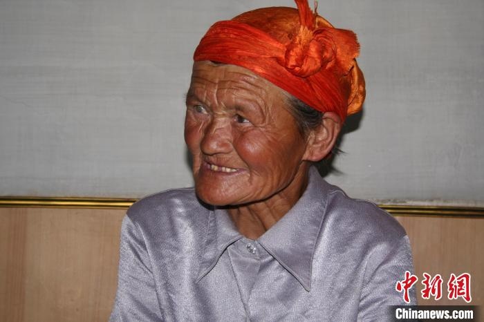 薩仁托婭拍攝的“草原母親”?！∷_仁托婭供圖