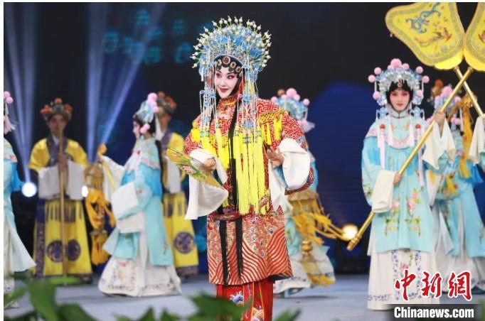 圖為，漢劇《貴妃醉酒》演出現(xiàn)場(chǎng) 武漢文旅局供圖