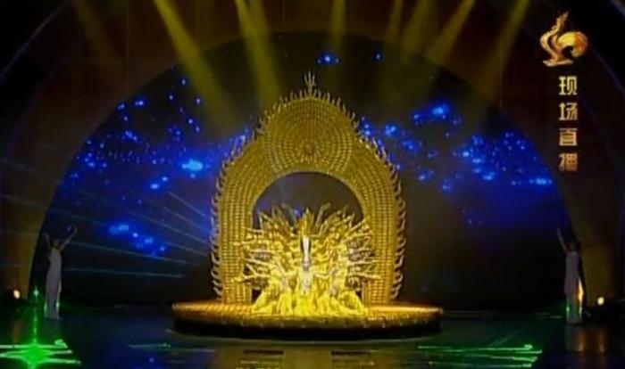 圖片來(lái)源：《千手觀音》視頻截圖