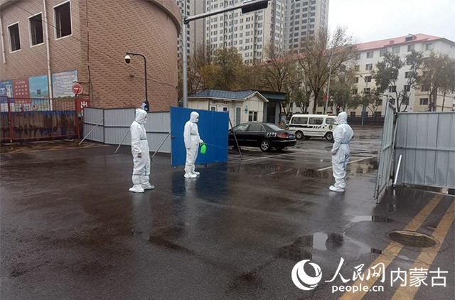 東瓦窯市場有序恢復(fù)開放。賽罕區(qū)融媒體中心供圖