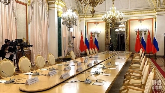 △習(xí)主席和普京總統(tǒng)舉行小范圍會談的會場。（總臺央視記者程鋮拍攝）