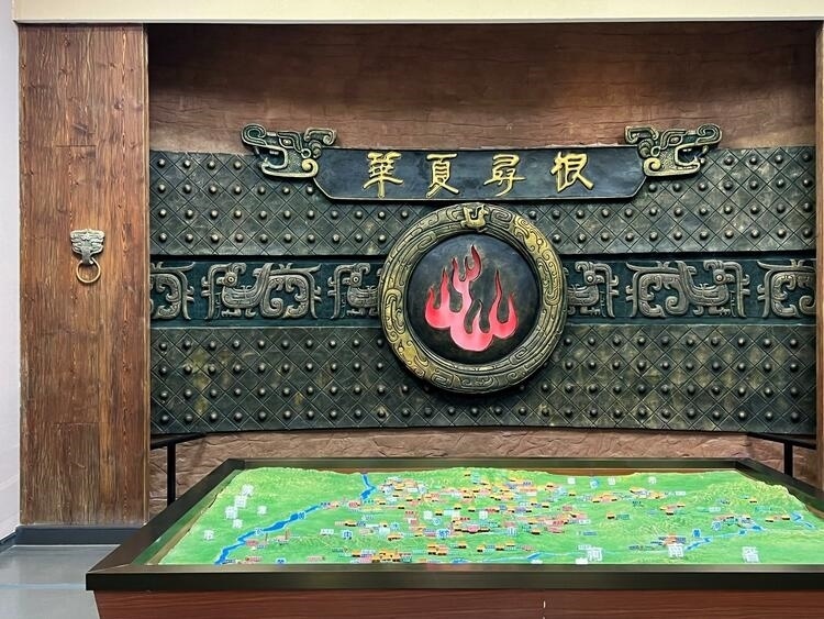 鑒往知來，跟著總書記學(xué)歷史丨走進一座博物館，尋根五千年中華文明