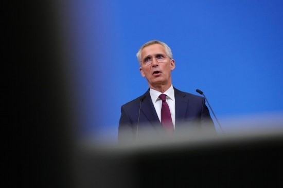 7月6日，在比利時布魯塞爾的北約總部，北約秘書長斯托爾滕貝格在會議后召開新聞發(fā)布會。新華社記者鄭煥松攝