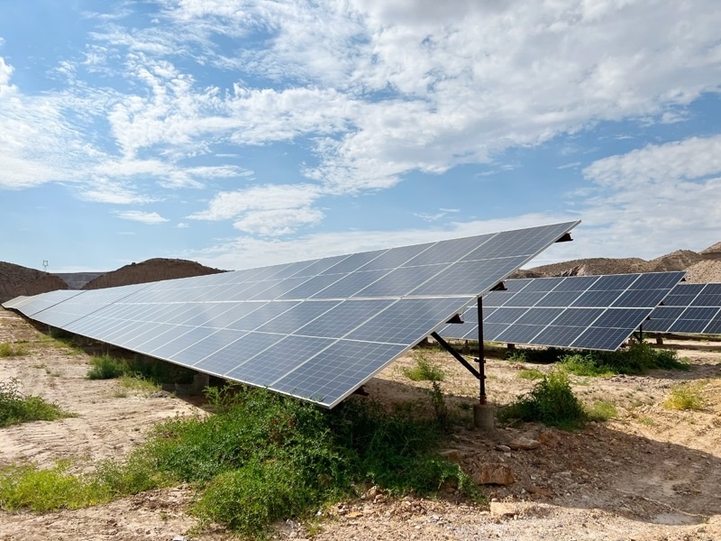 甘肅白銀深部銅礦廢石場100兆瓦光伏發(fā)電項目。受訪者供圖