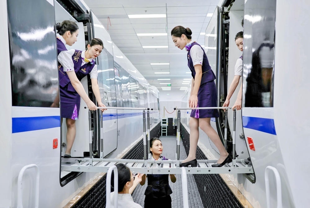 應(yīng)急處置培訓(xùn)。