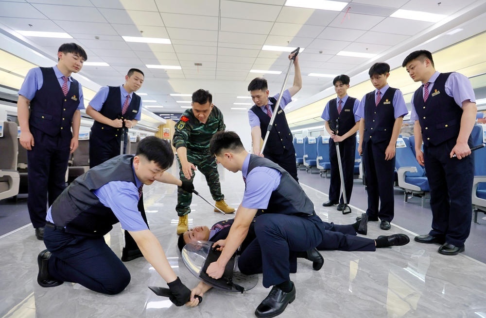 應(yīng)急處置培訓(xùn)。