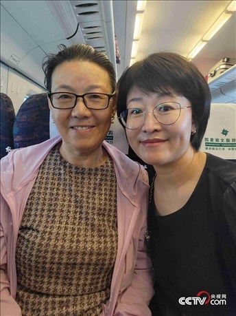 （呼群、寶力母女 受訪者供圖）