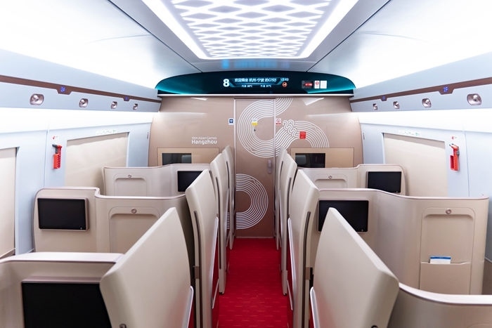 復(fù)興號亞運(yùn)智能動車組列車。上海鐵路局融媒體中心供圖