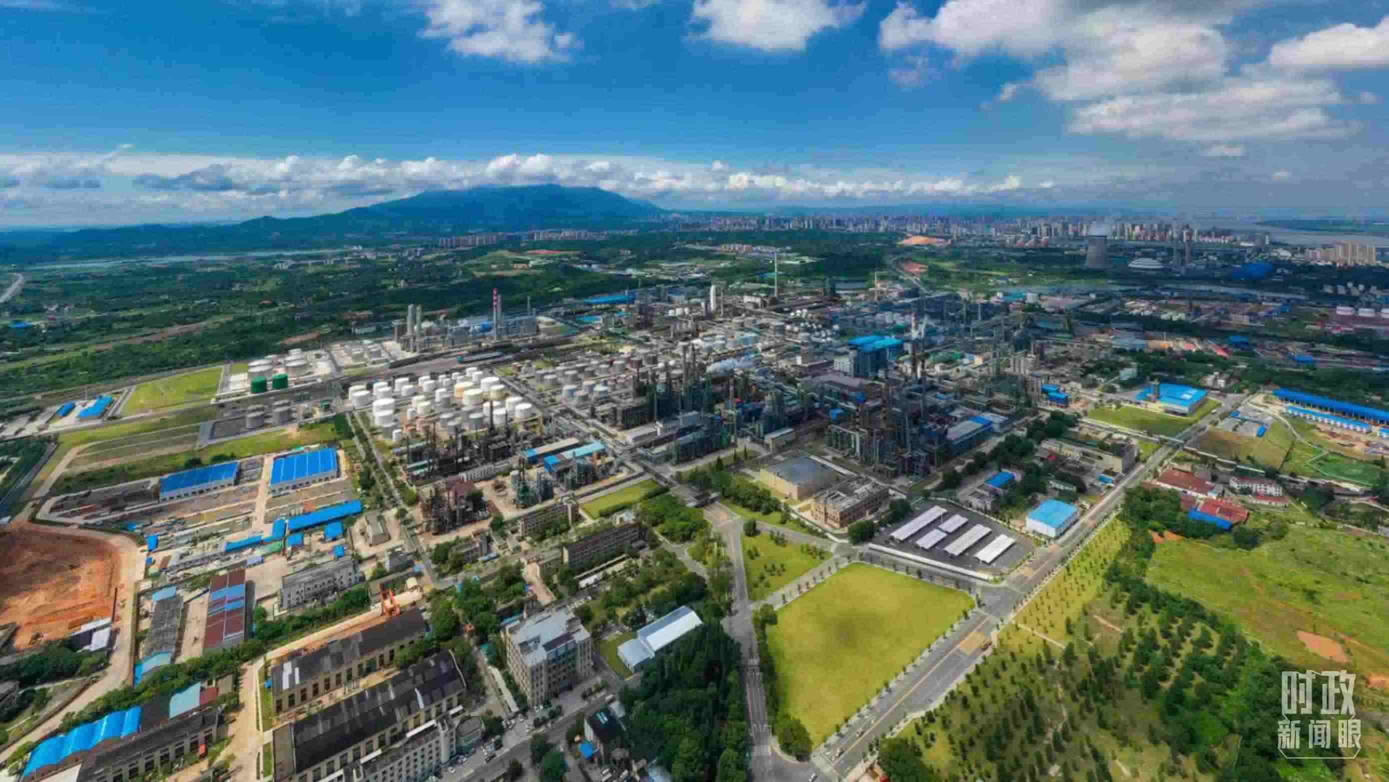 △中國石化九江分公司。（總臺記者劉陽拍攝）