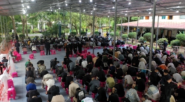 2349名電信網絡詐騙犯罪嫌疑人一次性移交我方。公安部供圖