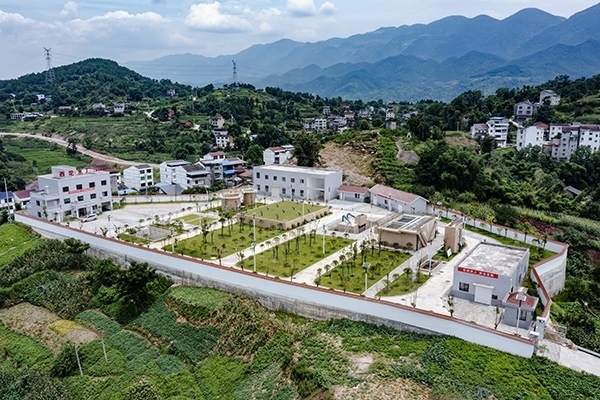 建成后的西沱鎮(zhèn)水廠。受訪者供圖