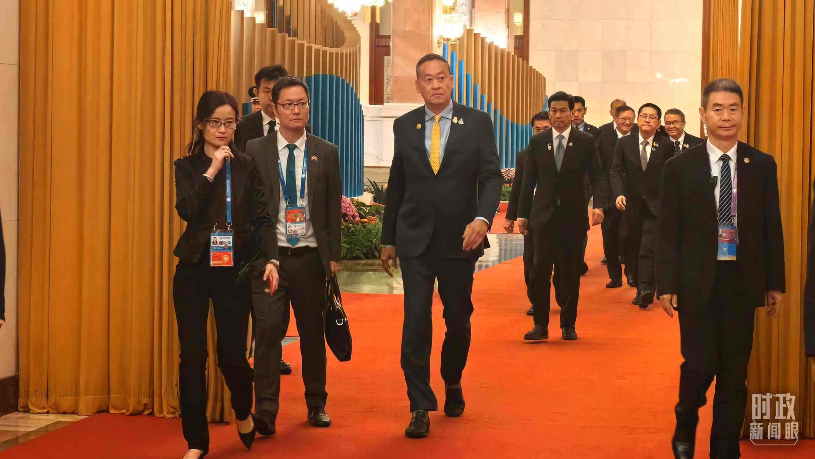 △即將參加會見的泰國總理賽塔。（總臺央廣記者潘毅拍攝）