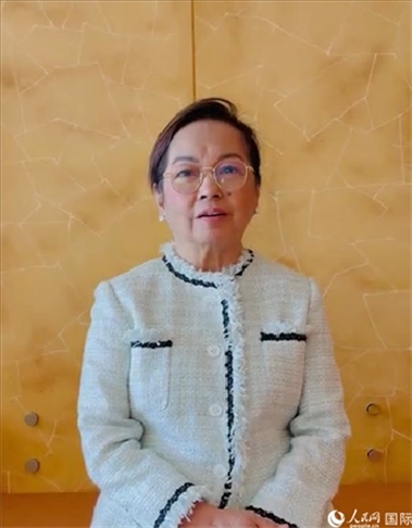 菲律賓前總統(tǒng)阿羅約通過視頻發(fā)表致辭。人民網(wǎng)記者樊帆 攝