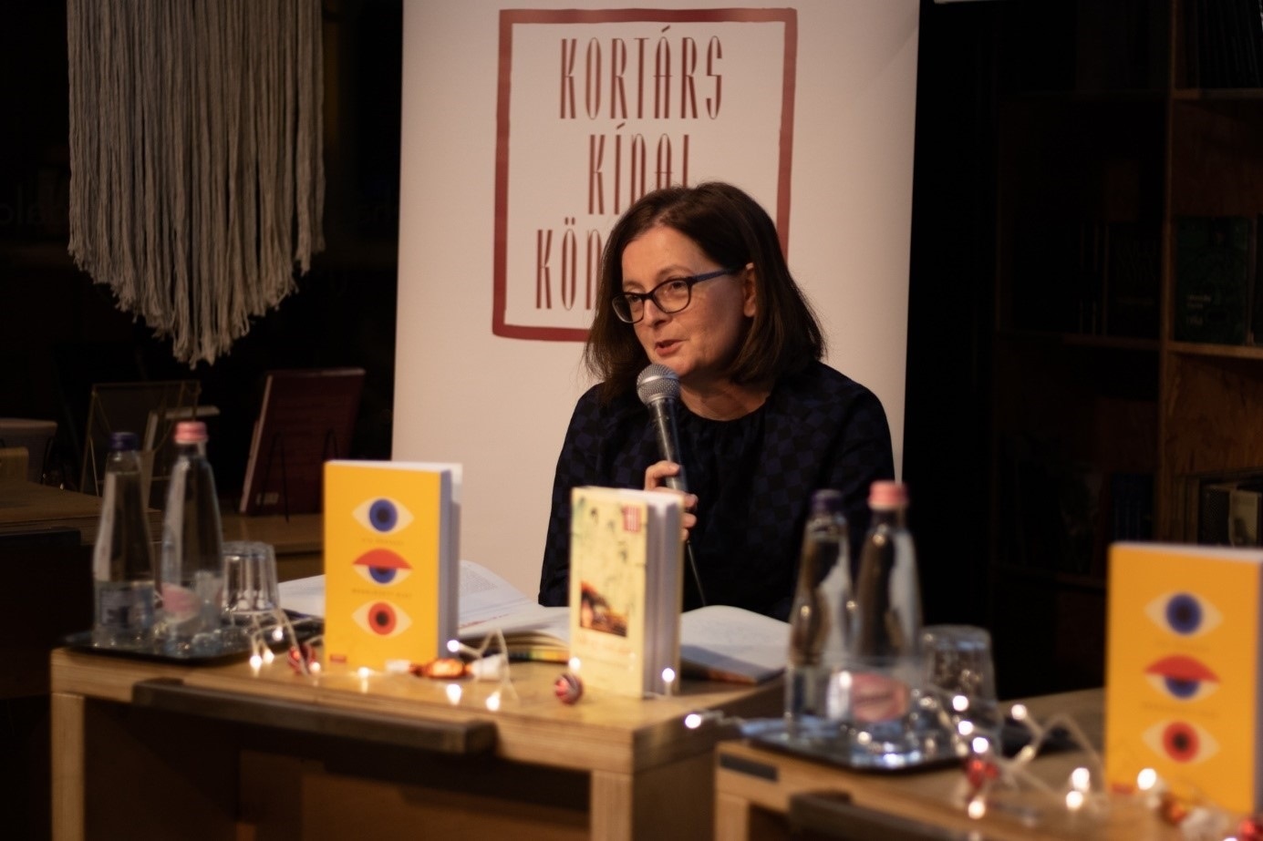 安奈特博士分享讀書體會。摩爾多瓦尼·巴爾納巴斯攝