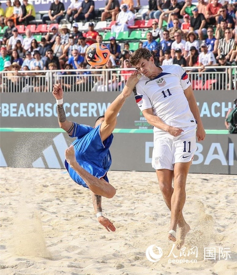 2月15日，意大利隊對陣美國隊。人民網(wǎng)塔里克·易卜拉欣攝