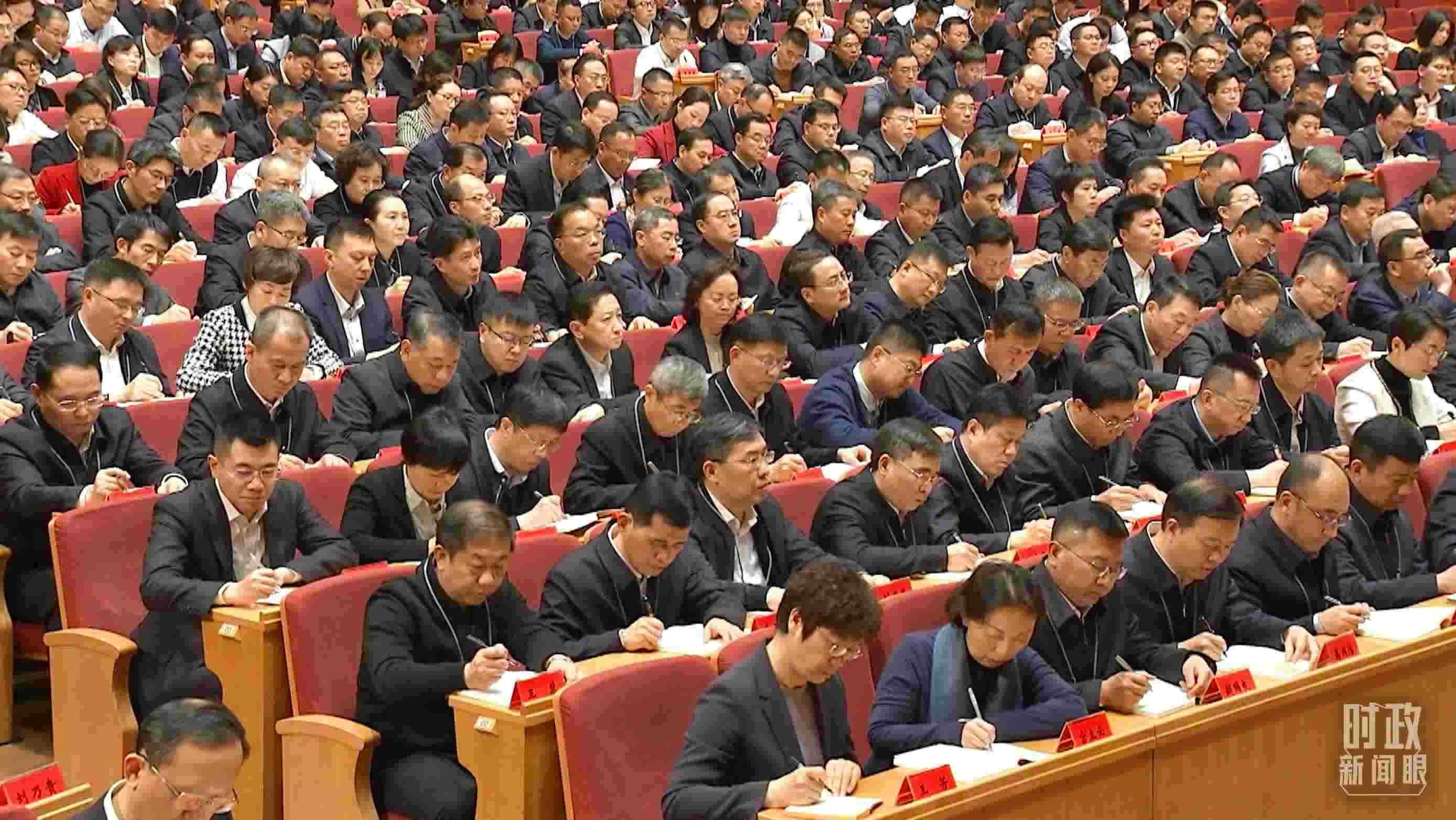 △中青年干部培訓(xùn)班開(kāi)班式現(xiàn)場(chǎng)。