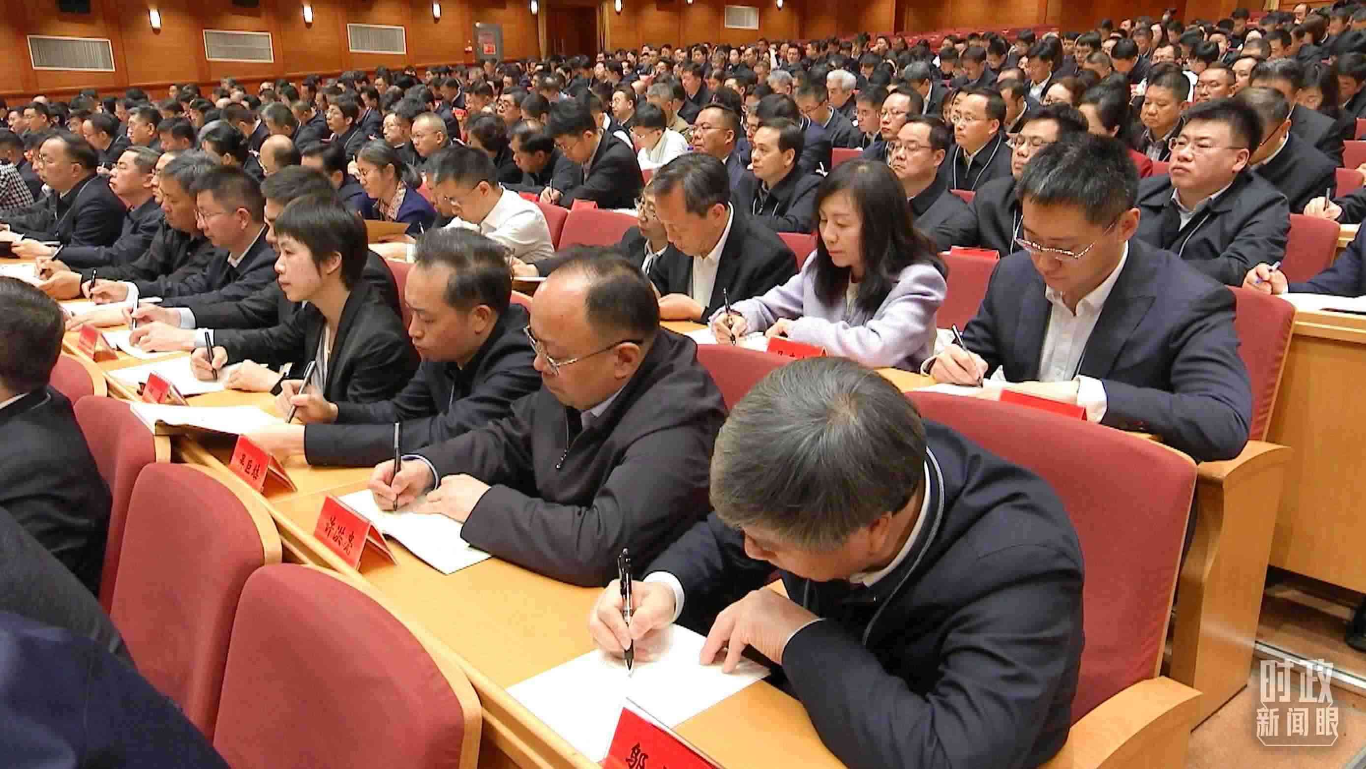 △中青年干部培訓(xùn)班開(kāi)班式現(xiàn)場(chǎng)。