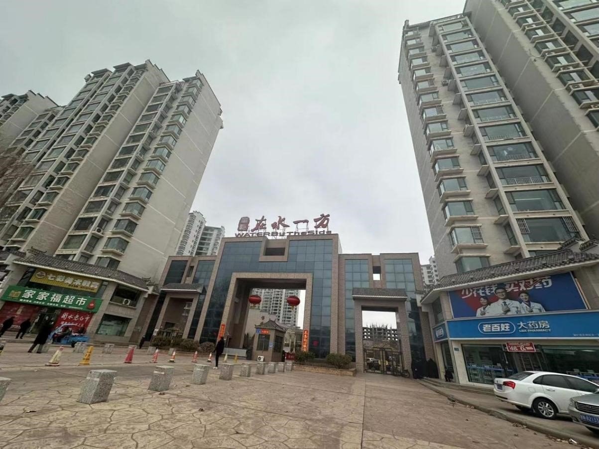 甘肅省永靖縣“在水一方”小區(qū)。人民網(wǎng)記者 馬昌攝