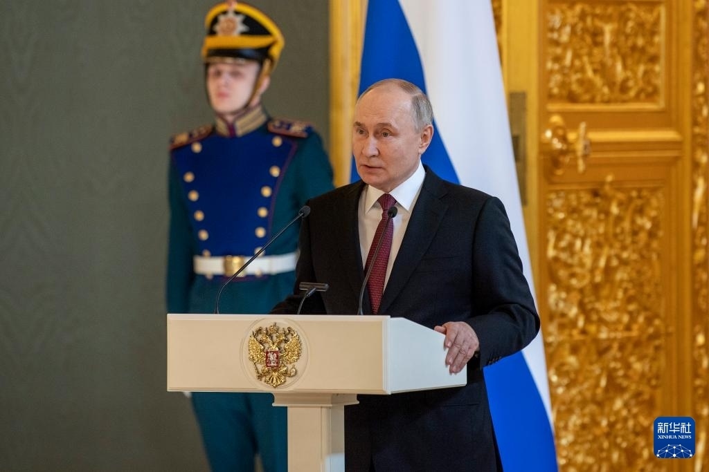 3月20日，俄羅斯總統(tǒng)普京在莫斯科克里姆林宮與其競選團(tuán)隊代表舉行見面會。新華社記者 曹陽 攝