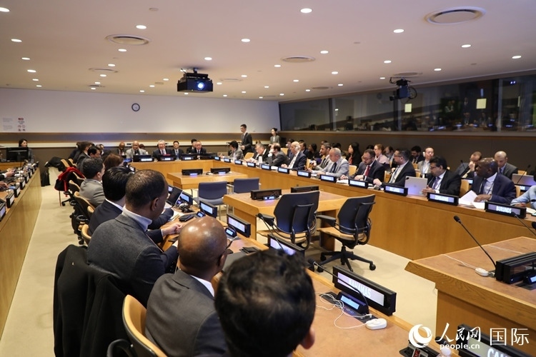 40多國常駐代表、副代表以及聯(lián)合國工發(fā)組織、糧農組織、區(qū)域經委會、南南合作辦公室等聯(lián)合國機構官員等100多人參加全球發(fā)展倡議之友小組高級別會議。 人民網記者 李志偉攝