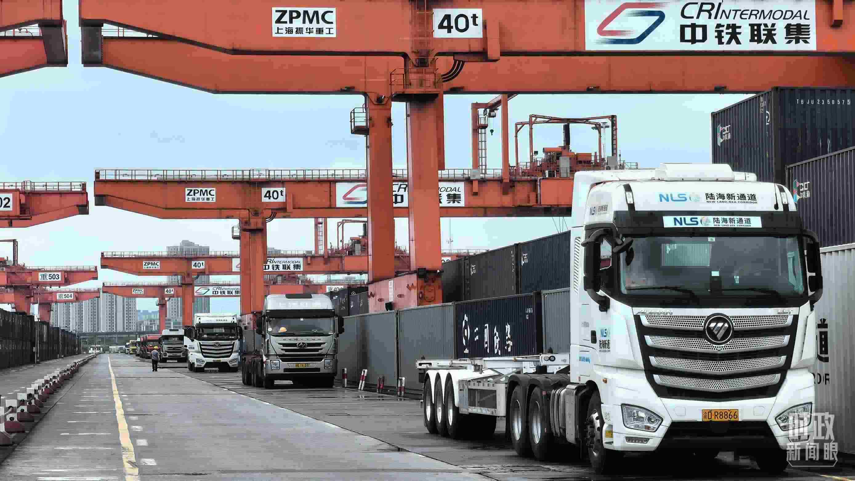 △重慶國(guó)際物流樞紐園區(qū)。（總臺(tái)央視記者趙化拍攝）