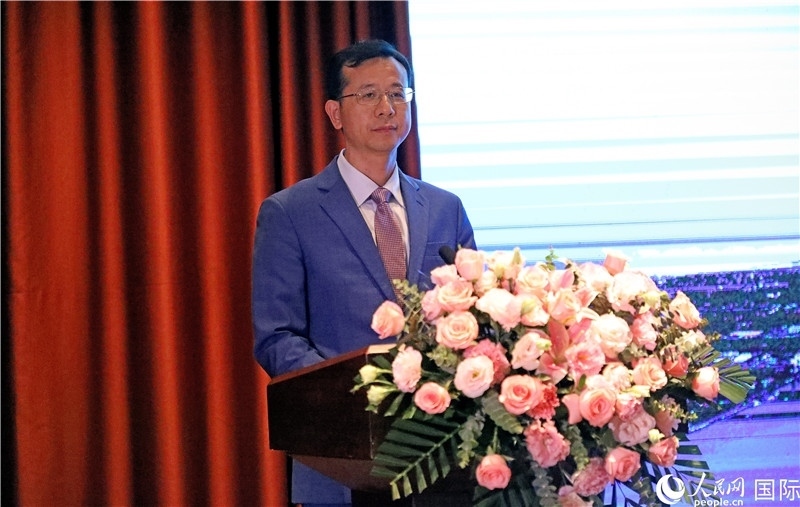 外交部外事管理司副司長(zhǎng)姚紹俊在宣介會(huì)上致辭。人民網(wǎng)記者趙益普