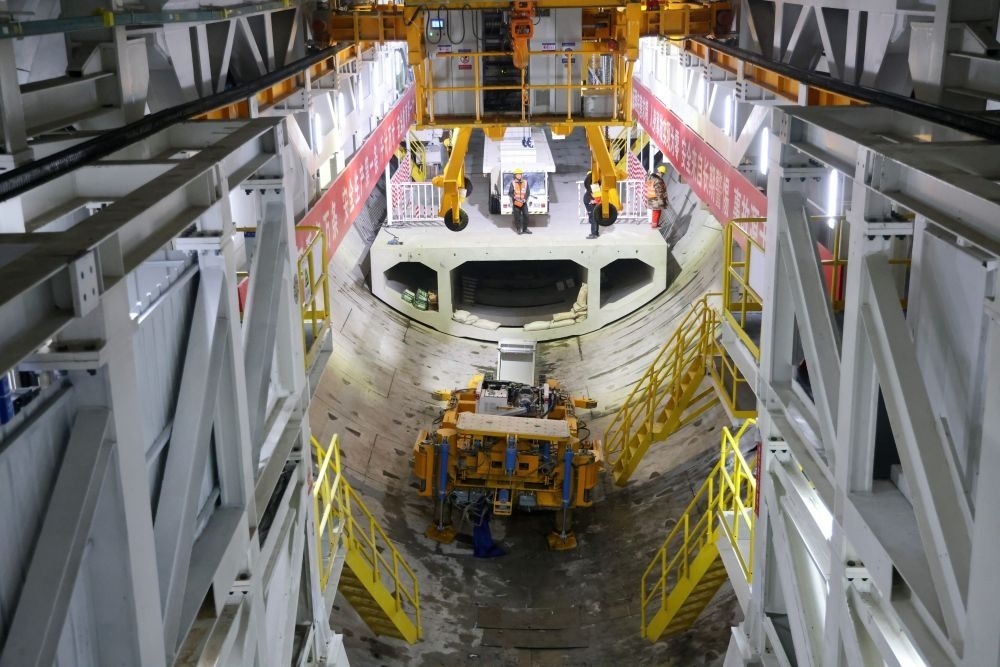 2024年2月16日，中鐵十四局集團的建設者在京唐城際鐵路運潮減河隧道施工。新華社記者 邢廣利 攝