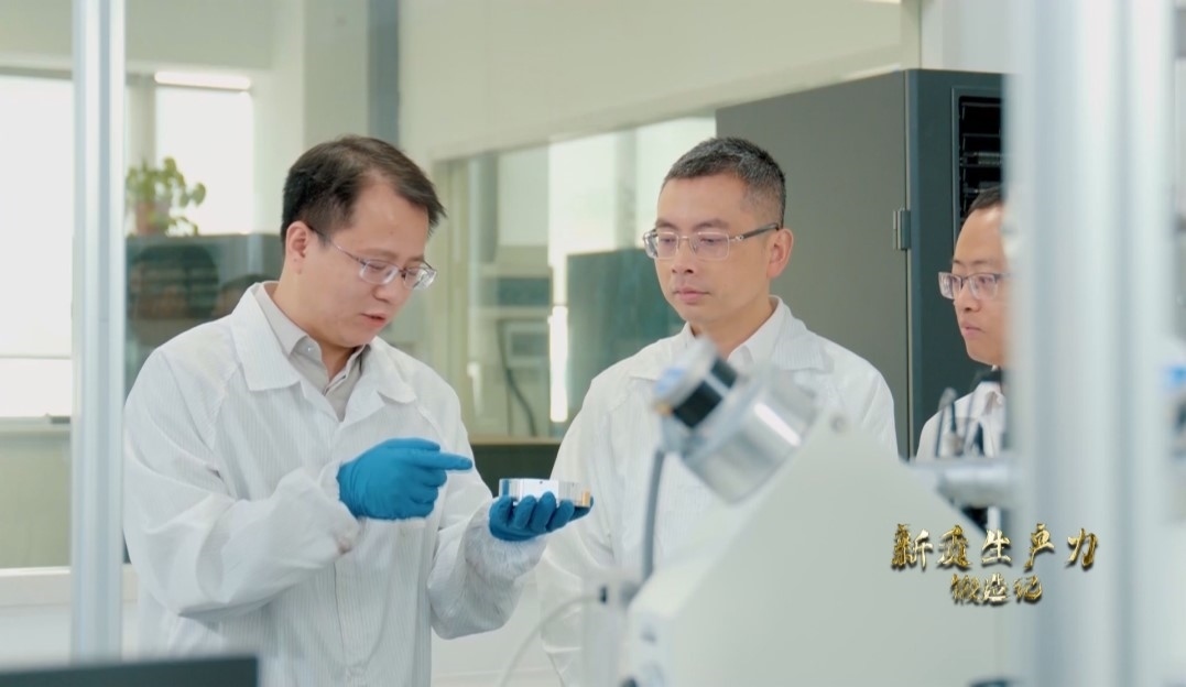 長沙巴斯夫杉杉電池材料研究院，正在進行電池材料研究。