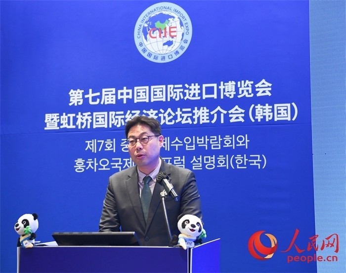 三養(yǎng)方圓集團(tuán)副社長(zhǎng)韓世爀發(fā)言。 人民網(wǎng) 程安康攝