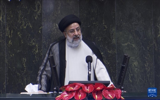 據(jù)伊朗邁赫爾通訊社20日?qǐng)?bào)道，伊朗總統(tǒng)萊希在直升機(jī)事故中遇難。這是2021年8月5日拍攝的易卜拉欣·萊希的資料照片。 新華社發(fā)（賈瓦德攝）