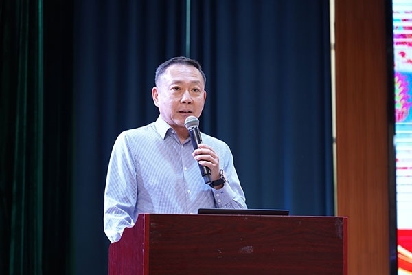 北京大鸞翔宇慈善基金會理事長、周恩來侄外孫沈清講述周恩來的讀書故事。