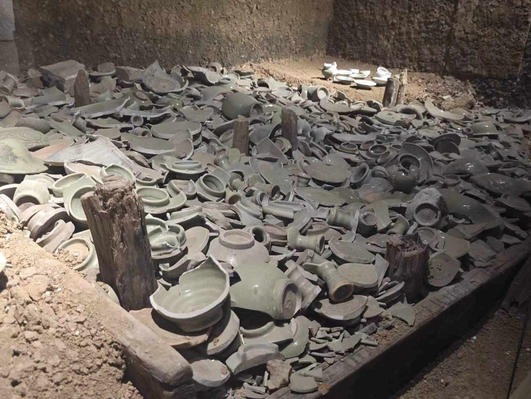 經(jīng)過“質(zhì)檢”的瓷器碎片。人民網(wǎng)記者 黃鈺攝