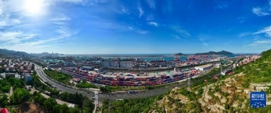 這是6月26日拍攝的中哈連云港物流合作基地（無(wú)人機(jī)照片）。新華社記者 季春鵬 攝