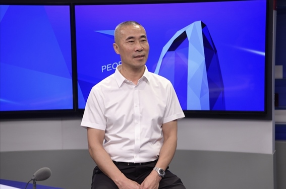 福建省晉江市工商聯黨組成員王建回。人民網記者 王曉嘯攝