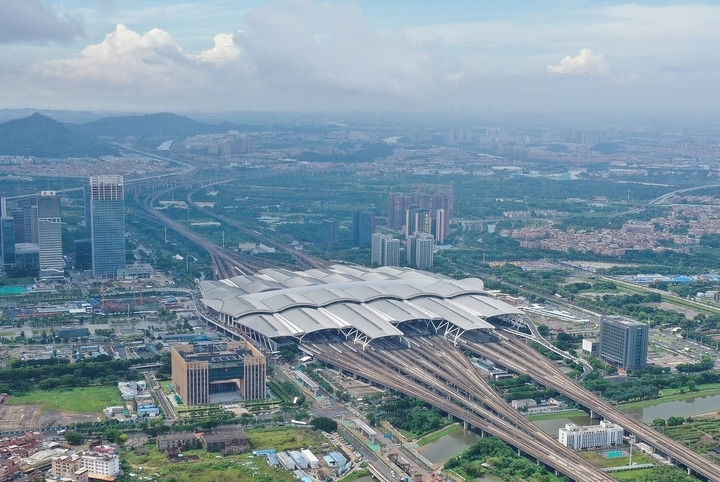 這是2024年6月23日拍攝的廣州南站（無人機照片）。新華社記者 劉大偉 攝