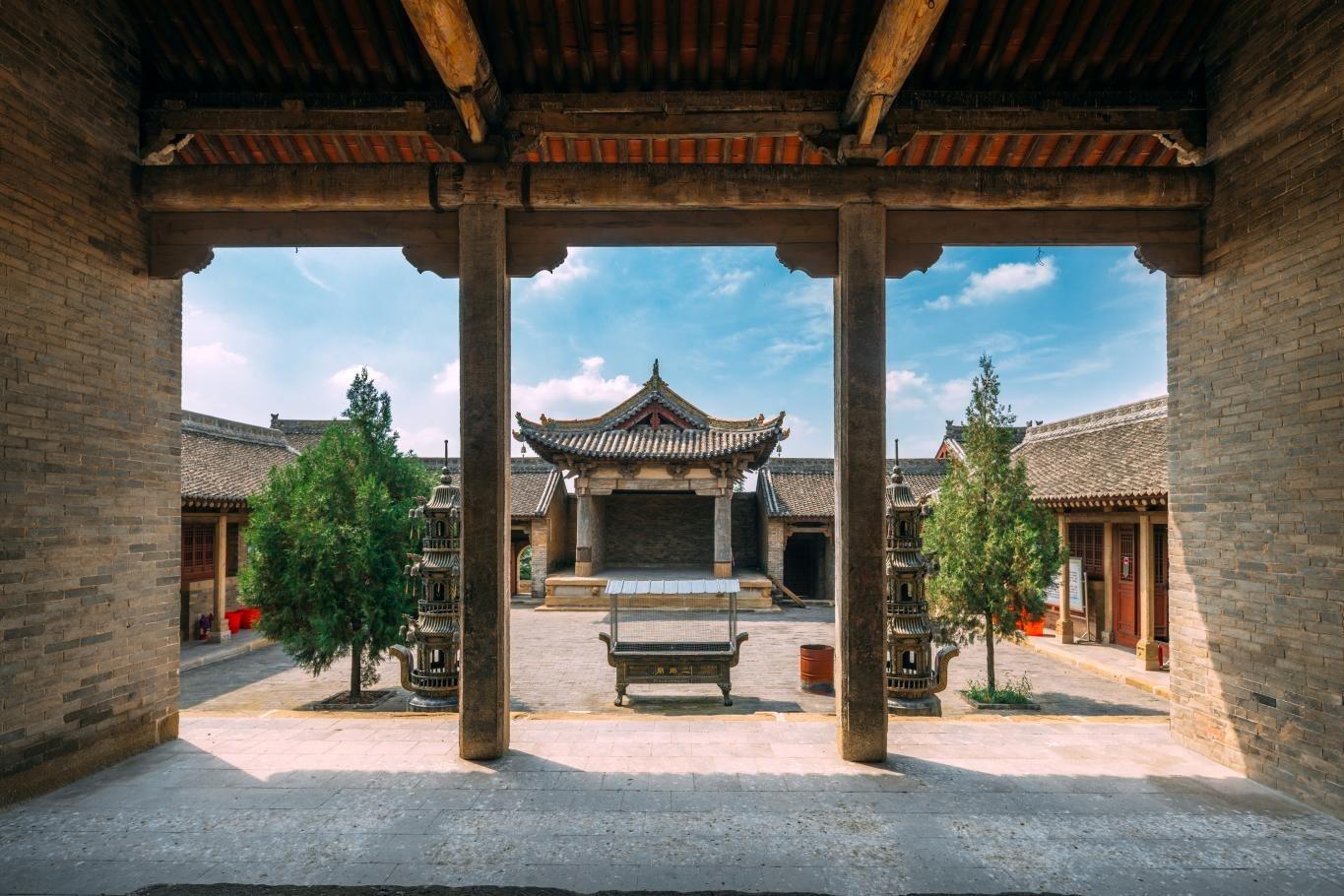 高平市王報村二郎廟金代戲臺。蘇唐詩攝