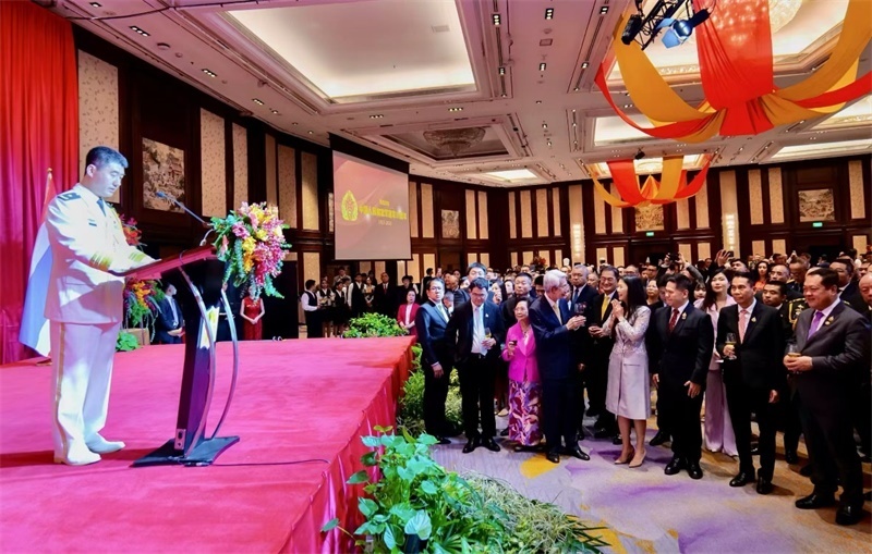 以上圖片均由使館提供，內(nèi)容說明：駐泰使館舉行慶祝建軍97周年招待會(huì)現(xiàn)場(chǎng)。