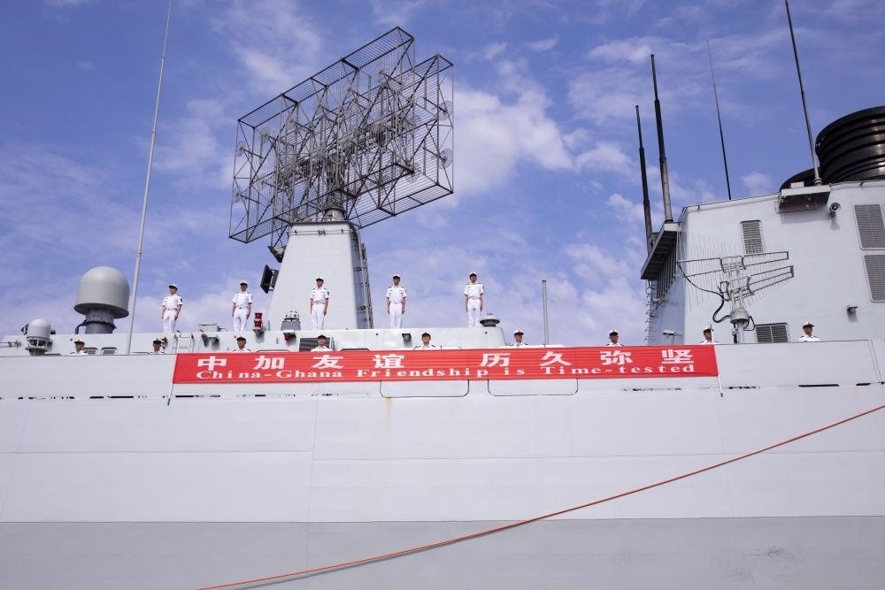 2023年6月27日，中國海軍第43批護(hù)航編隊抵達(dá)加納特馬港碼頭，開始對加納進(jìn)行為期4天的友好訪問。