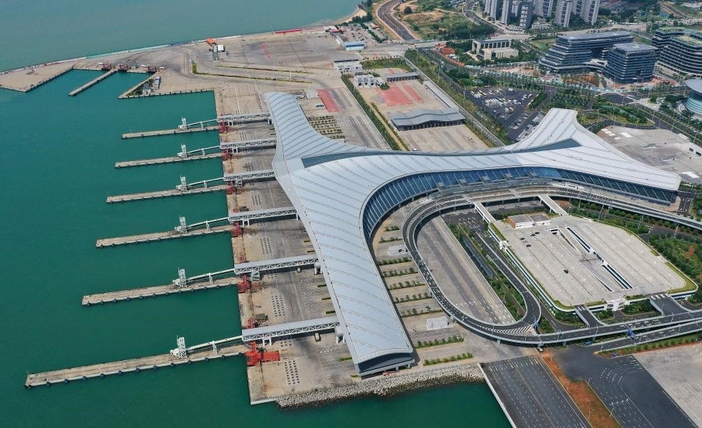 這是已經(jīng)停航的?？谛潞８郏?月4日攝，無人機照片）。新華社記者 郭程 攝