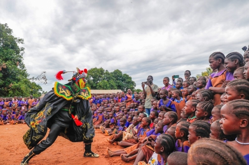 傳統(tǒng)川劇變臉表演。王軍杰攝