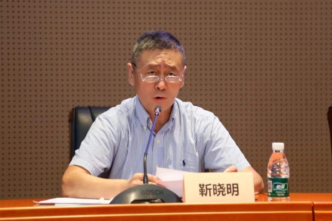 科技外交專家委員會主任委員、科技部國際合作司原司長靳曉明致辭。主辦方供圖