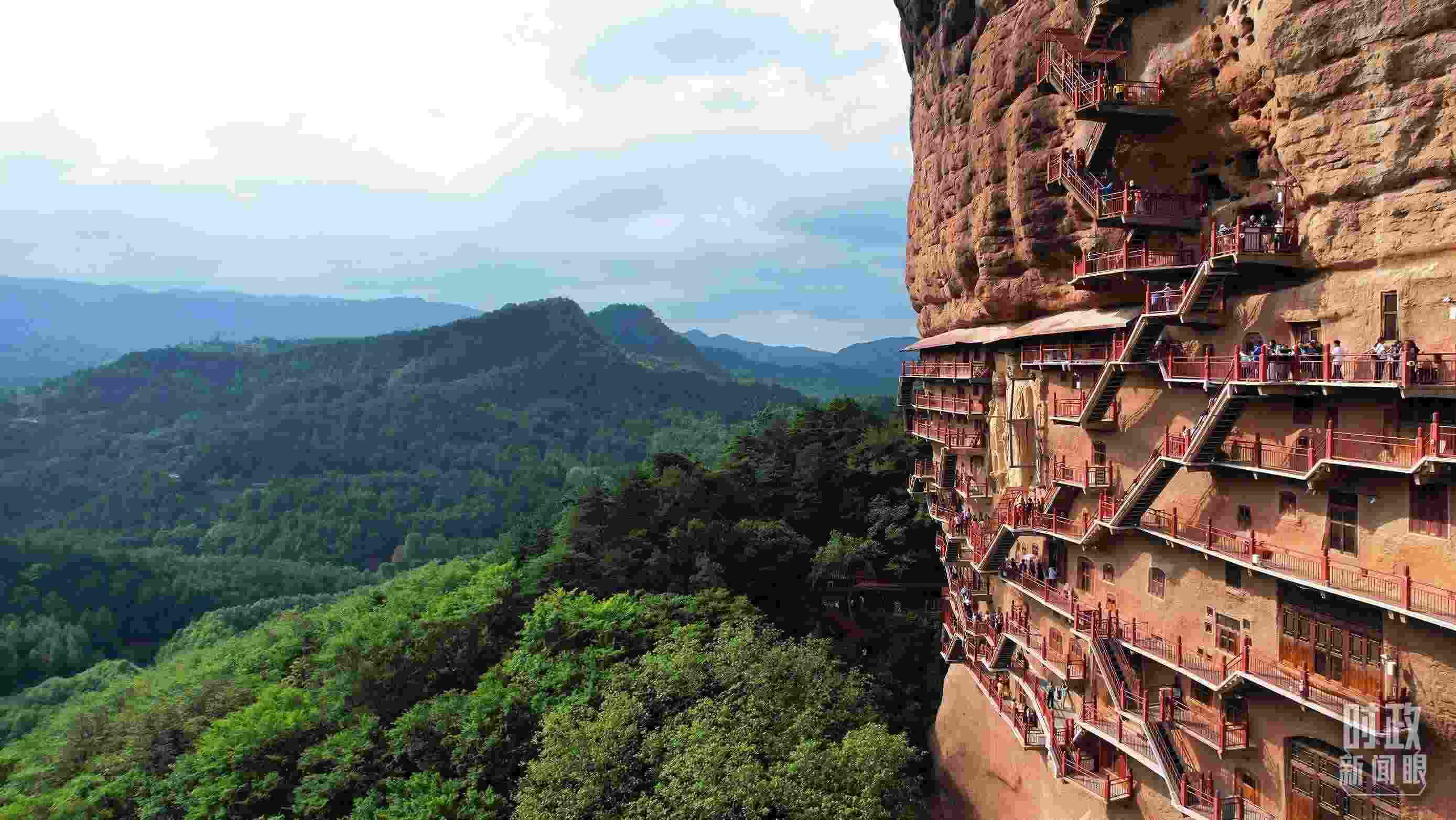 △ 麥積山石窟。（總臺記者馬凌峰拍攝）