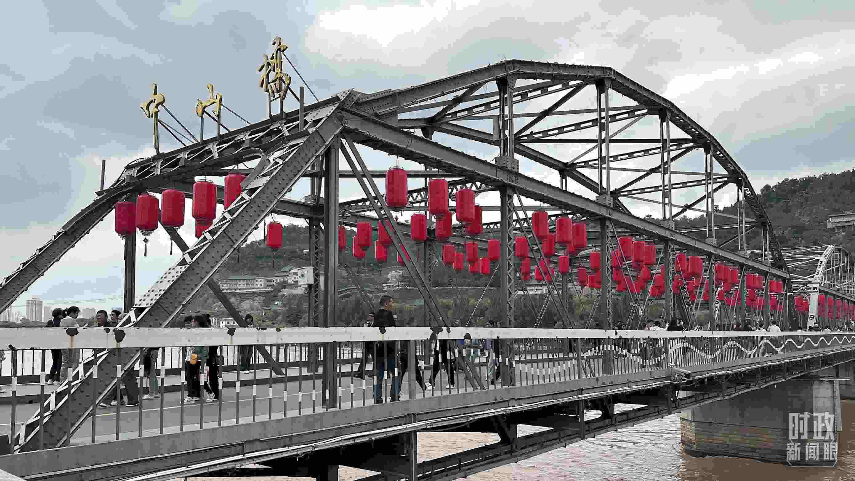 △中山橋。（總臺央視記者范一鳴、覃思拍攝）