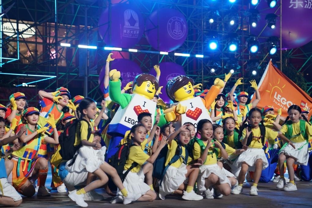 9月14日晚，演員在上海旅游節(jié)開幕式上表演。新華社發(fā)（陳浩明 攝）