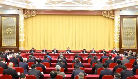 2024年3月6日，中共中央總書記、國家主席、中央軍委主席習(xí)近平看望參加全國政協(xié)十四屆二次會議的民革、科技界、環(huán)境資源界委員，并參加聯(lián)組會，聽取意見和建議。新華社記者 黃敬文 攝