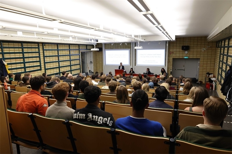 中國駐瑞典大使崔愛民訪問烏普薩拉大學并發(fā)表演講。中國駐瑞典大使館供圖