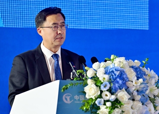 洋河股份黨委書記、董事長張聯(lián)東。受訪方供圖