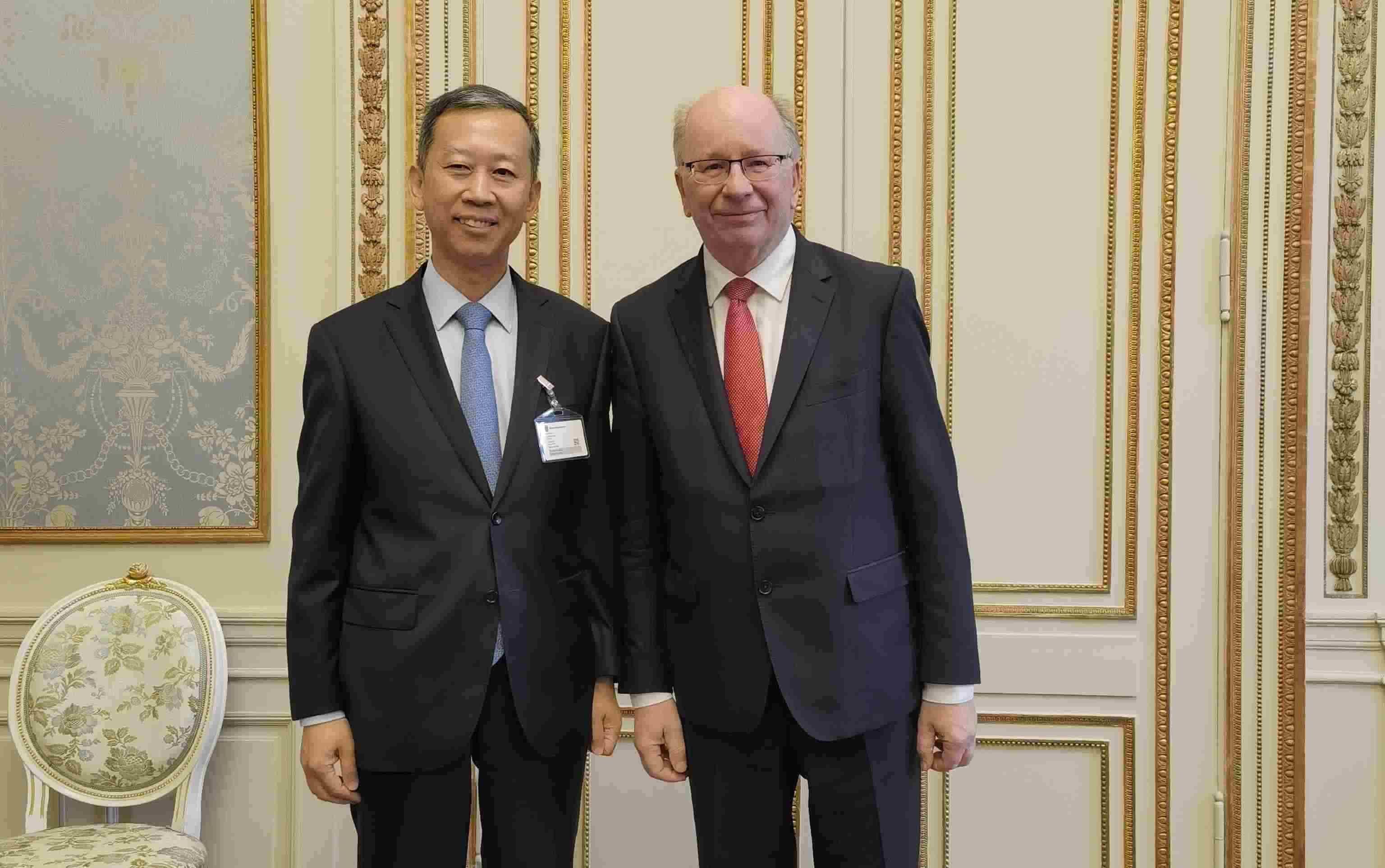 中國駐瑞典大使崔愛民會(huì)見瑞典外交國務(wù)秘書哈特留斯。 中國駐瑞典大使館供圖