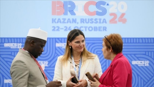 金磚國家領(lǐng)導(dǎo)人第十六次會(huì)晤期間，新聞?dòng)浾咴趪H新聞中心工作