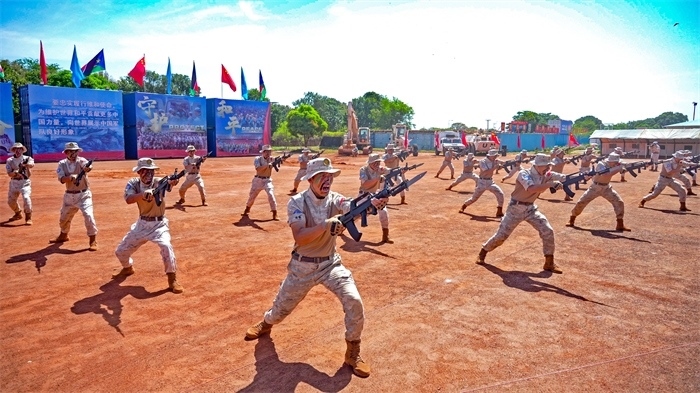 刺殺操表演。王軍杰攝